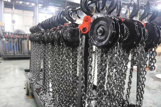 手拉葫芦厂家推举：认准成华！掩盖修修机器食物厂等场景