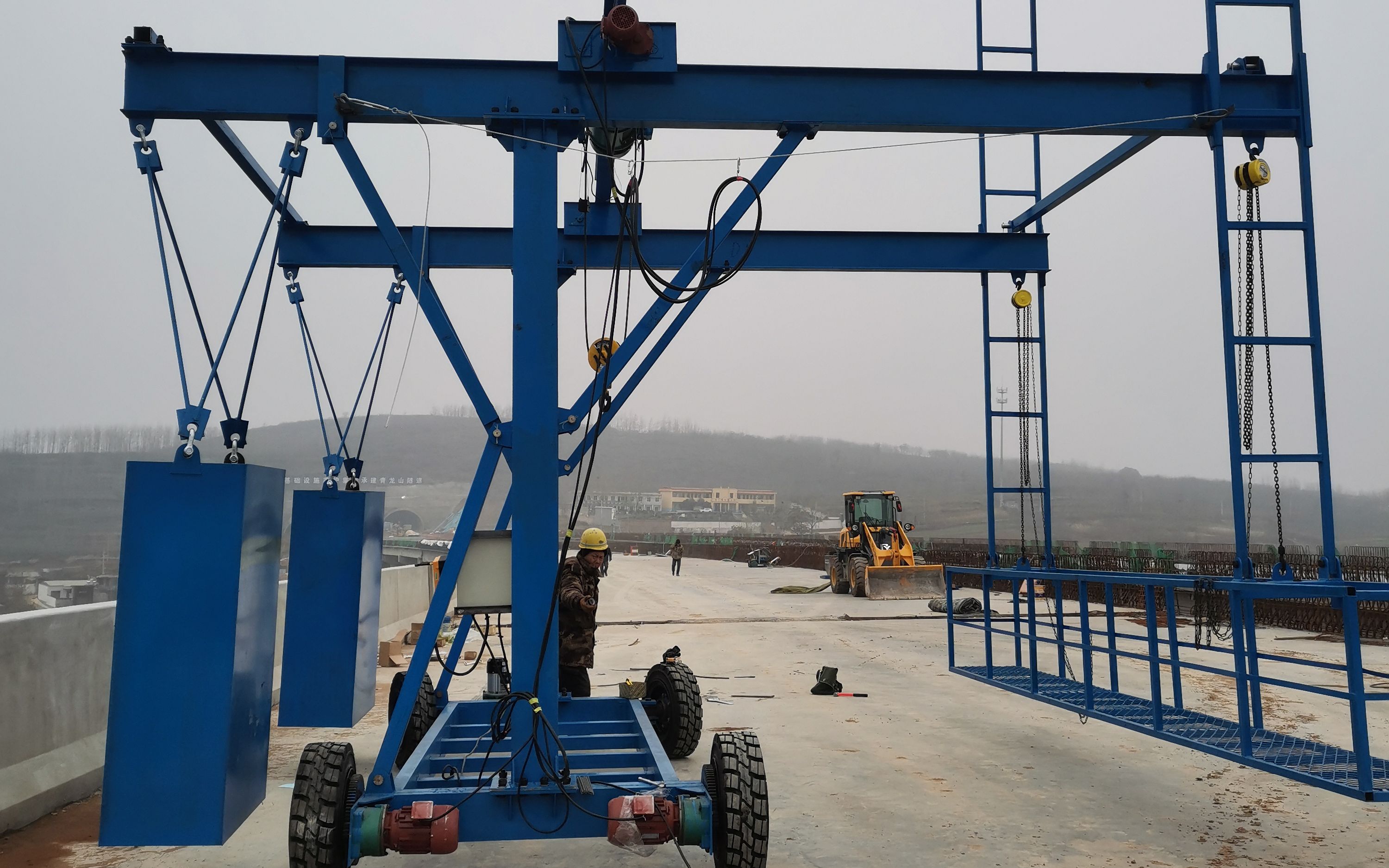 摩纳哥、里昂、马赛等队夺取米考塔泽，转协商议仍无冲破(摩纳哥里昂相打)